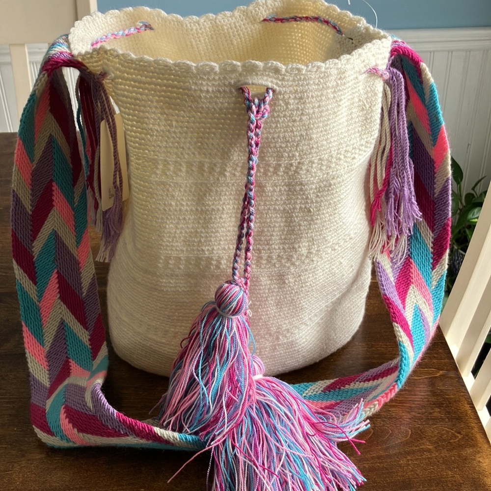 Wayuu Beige Hobo Bag 100% cotton Made in Colombia "Hand Made"